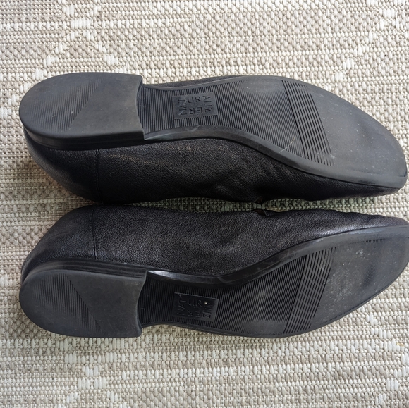 Naturalizer - Picture 2 of 4